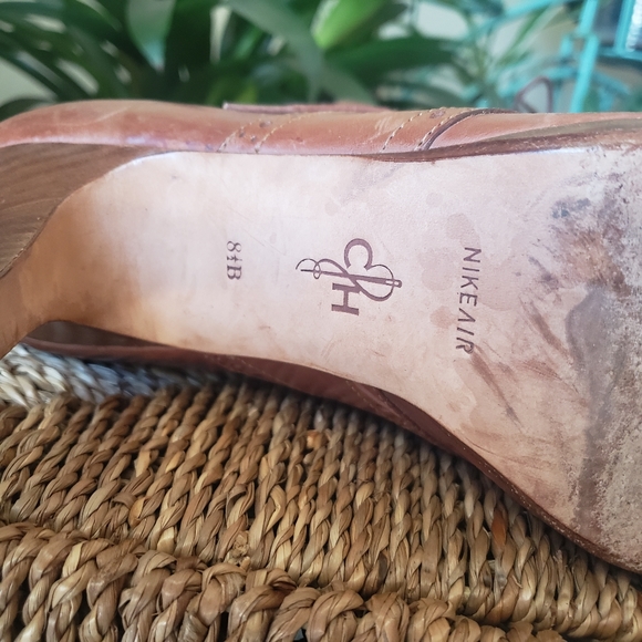 🌻Cole Haan NikeAir Women's Lace up Peep toe Brown Leather Booties Size 8 - Picture 4 of 8